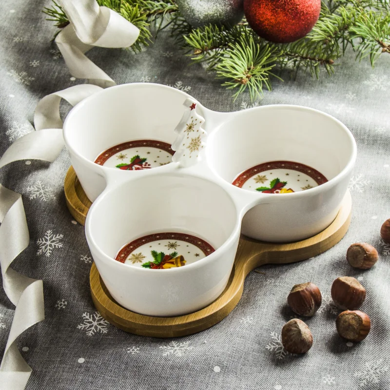 Ostatnia szansa Miseczka do dipów i na przekąski potrójna porcelanowa na podstawce EASY LIFE CHRISTMAS ORNAMENTS