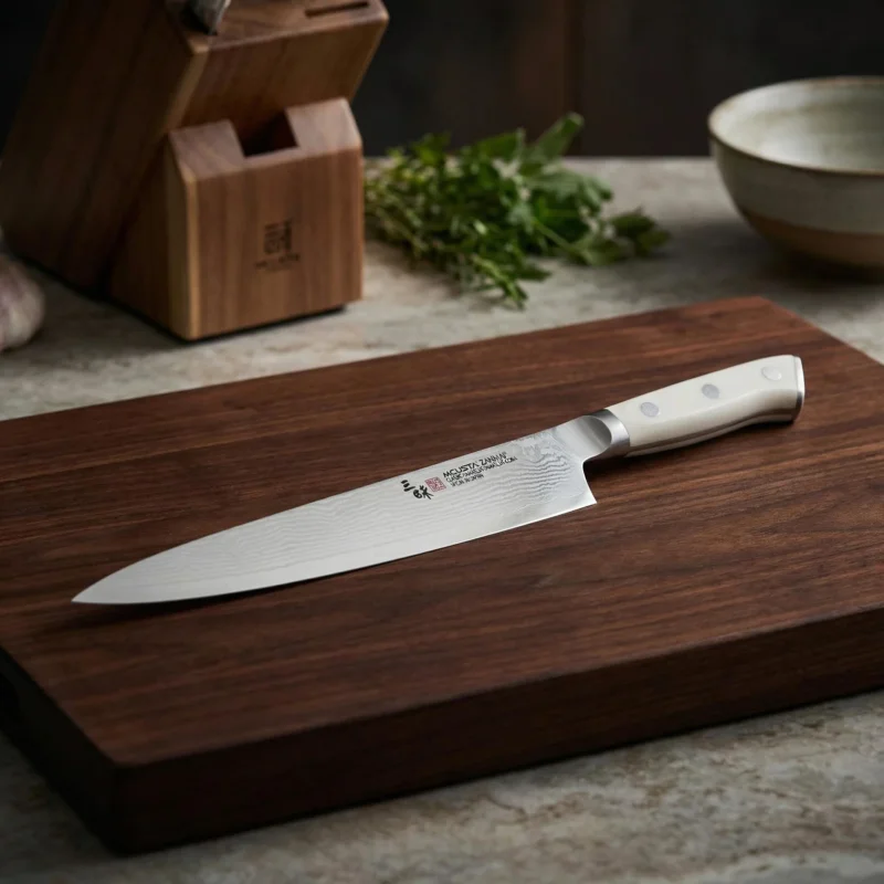 Do wyczerpania zapasów MCUSTA Zanmai Classic Damascus Corian 24 cm - nóż japoński Sujihiki ze stali damasceńskiej